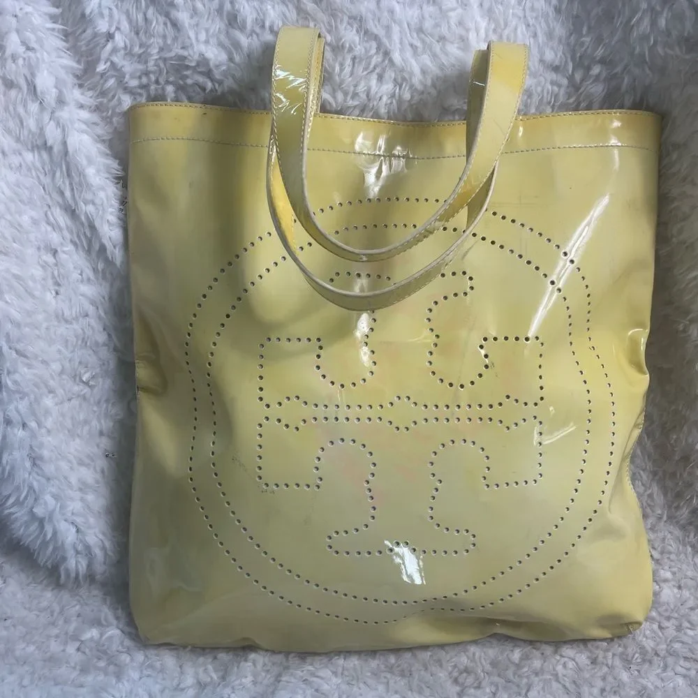 Authenticated Tory Burch leather patent yellow Large tote with dust bag
